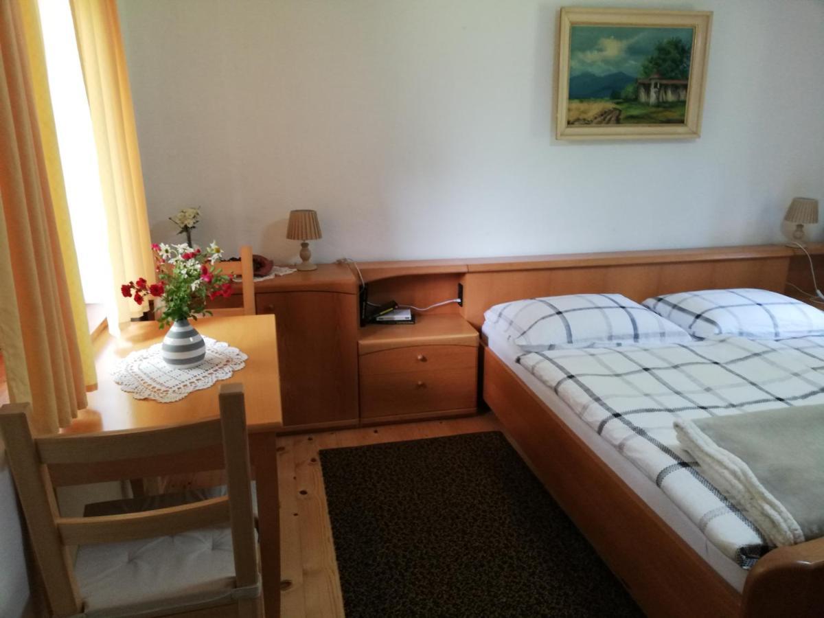 Appartement Pr'Cajhn à Radovljica Extérieur photo